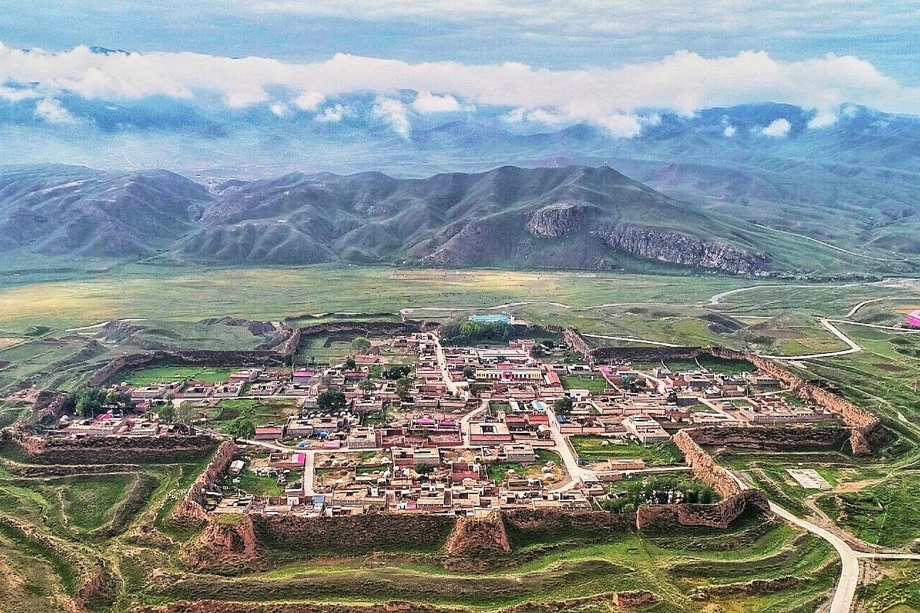 甘肃省夏河县八角古城一个被遗落在丝绸之路上的城池