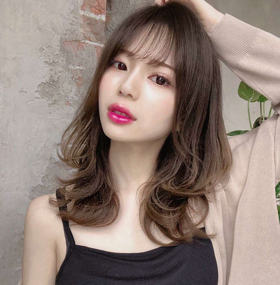 11款优雅减龄的轻熟风发型,演绎出气质女人的精致与高级感!
