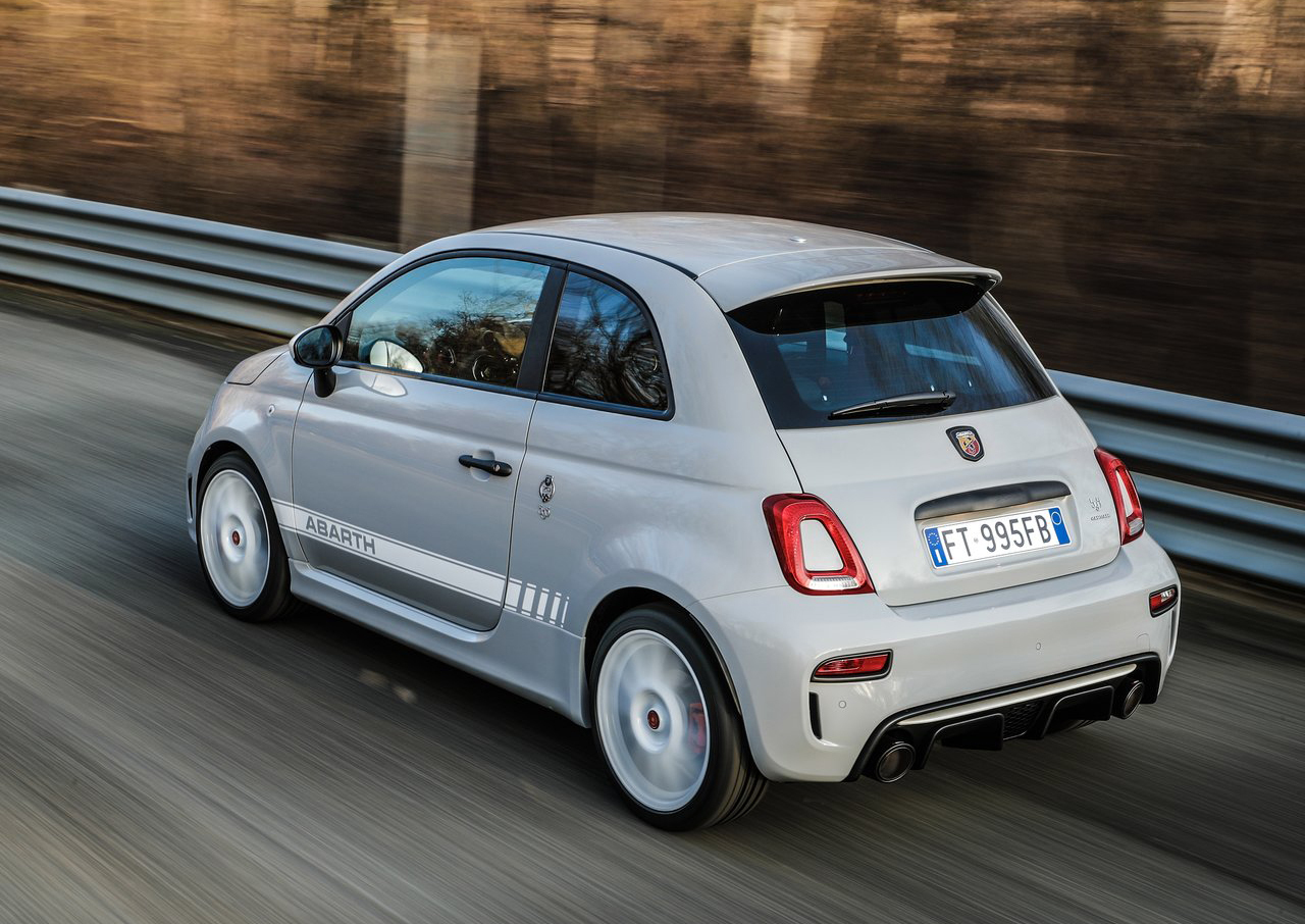 菲亚特abarth 595 esseesse官图发布!日内瓦车展亮相!