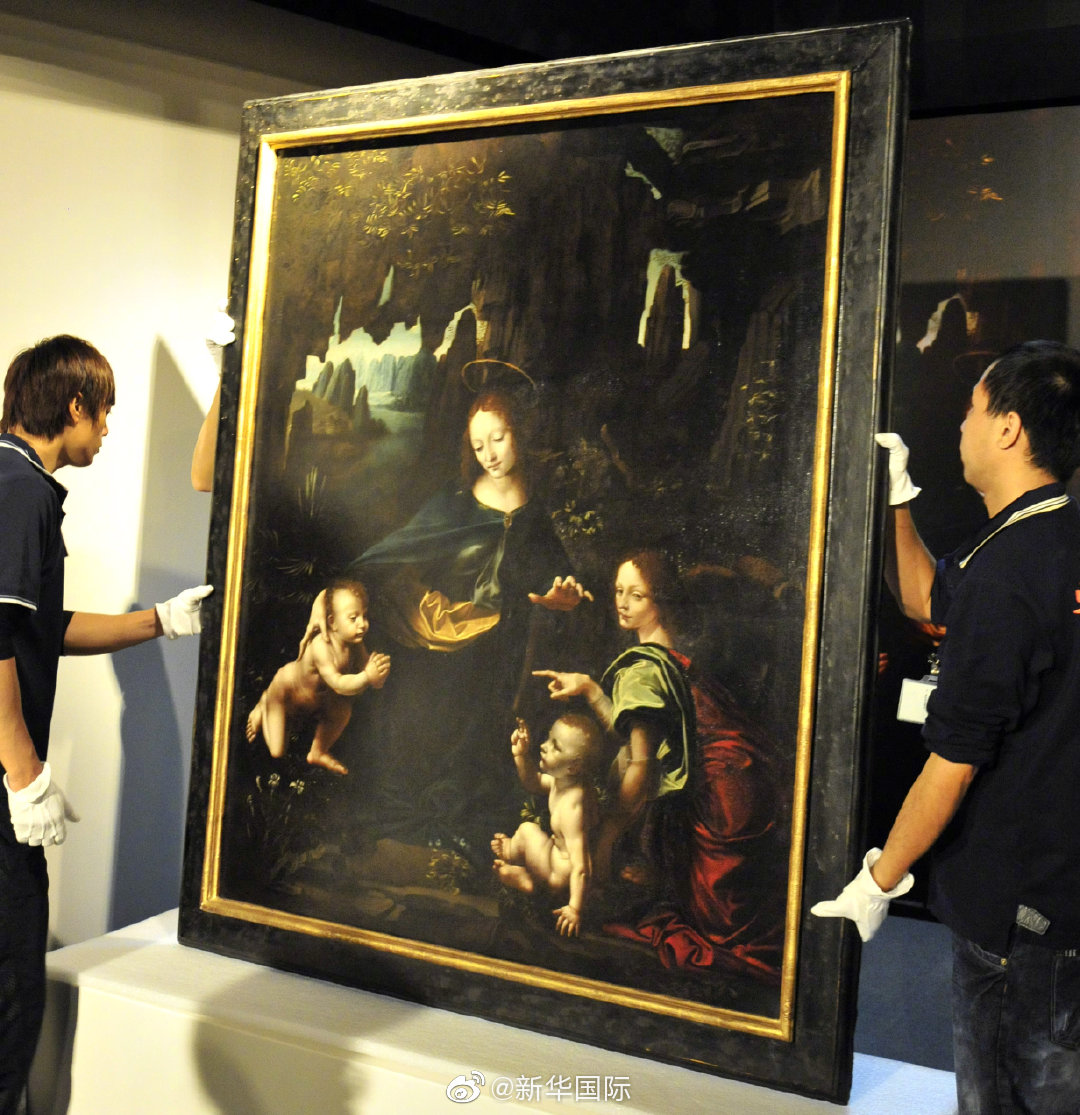 达·芬奇的秘密!画作《岩间圣母》惊现草稿