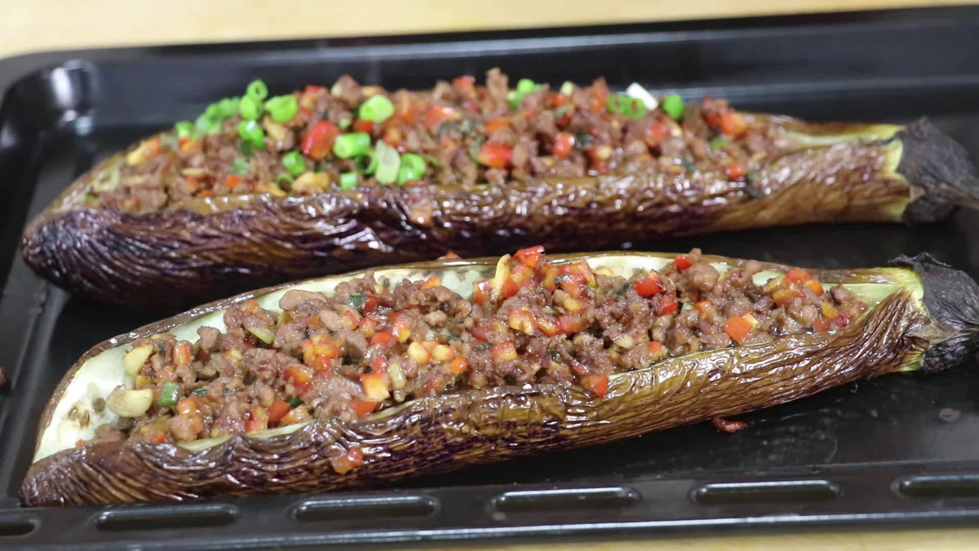 肉末烤茄子,比烧烤摊上还好吃,一人一份都不够