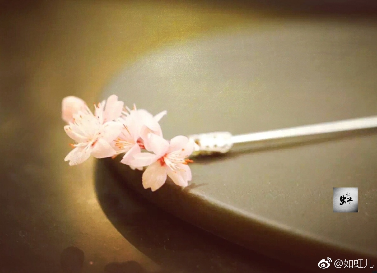 中国自古就有簪花为饰的习俗,绢花在千年历史中|绢花|发簪|习俗|古韵|历史_新浪新闻