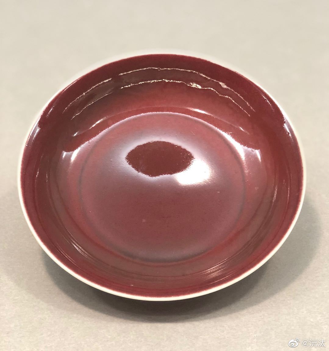 1矾红釉描金双系尊明嘉靖故宫博物院