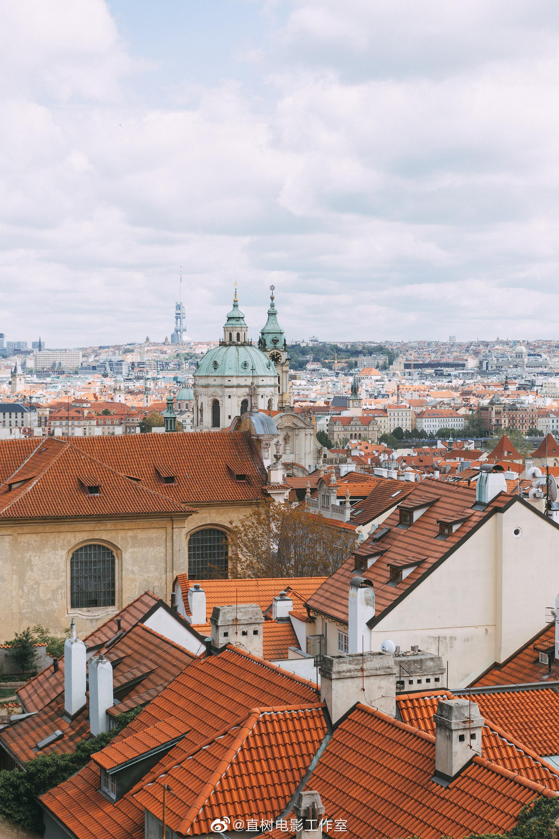 布拉格小分队开拍先上一组红屋顶的风景图啦啦啦