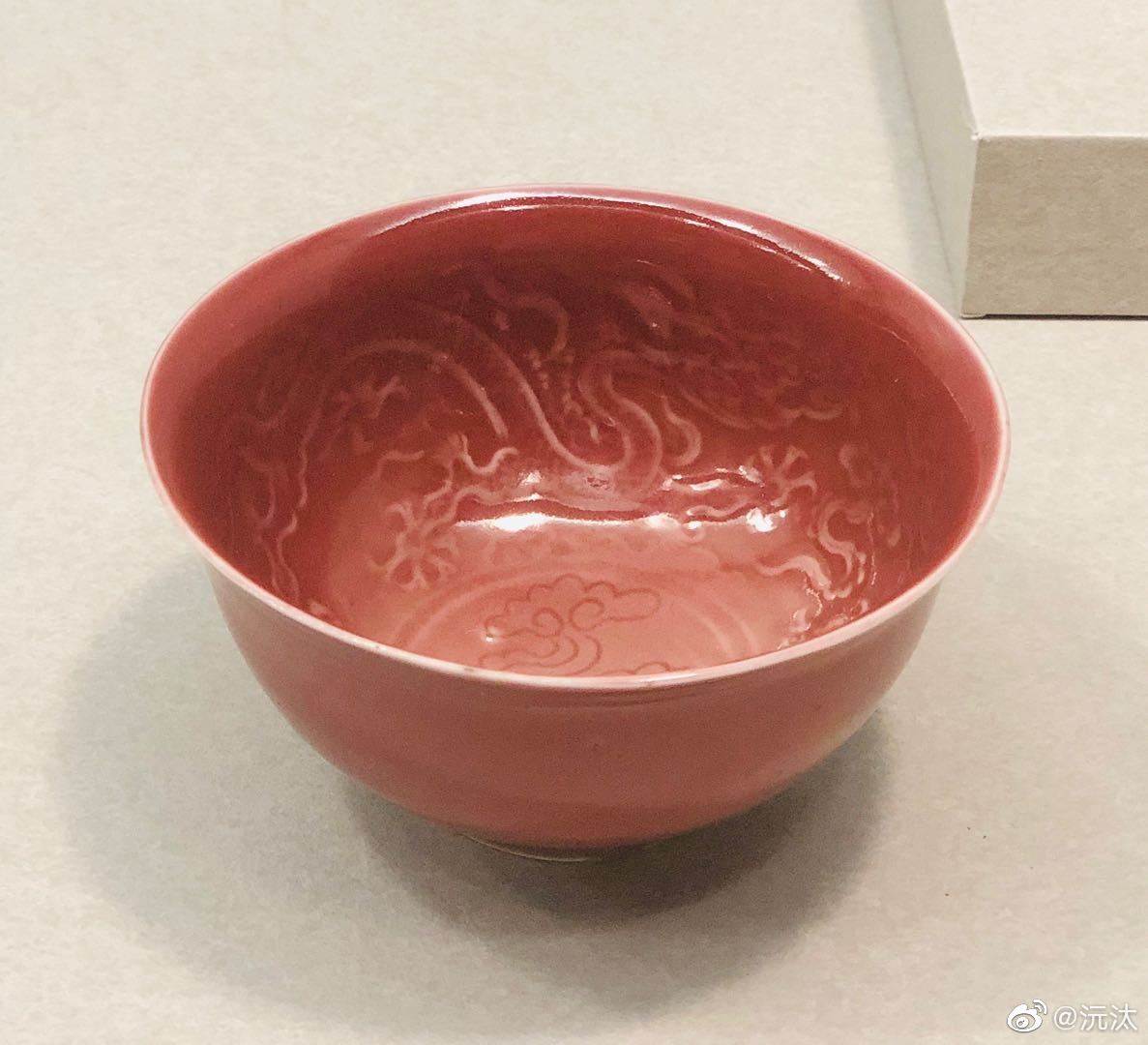 1矾红釉描金双系尊明嘉靖故宫博物院