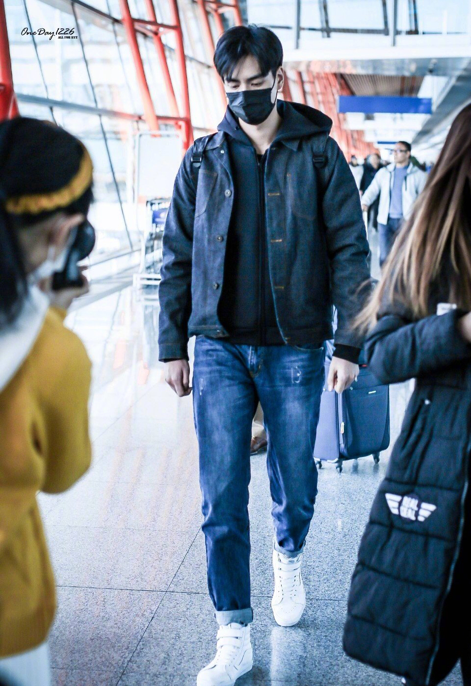 胡一天的这个身高这逆天长腿