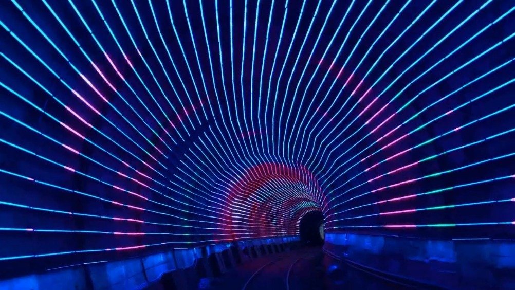 这个星空隧道,实在是太浪漫了