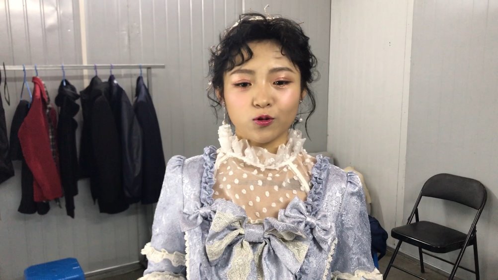 听说女嘉宾张伊美的专业是美术考古,的舞台总能邂逅有趣的人