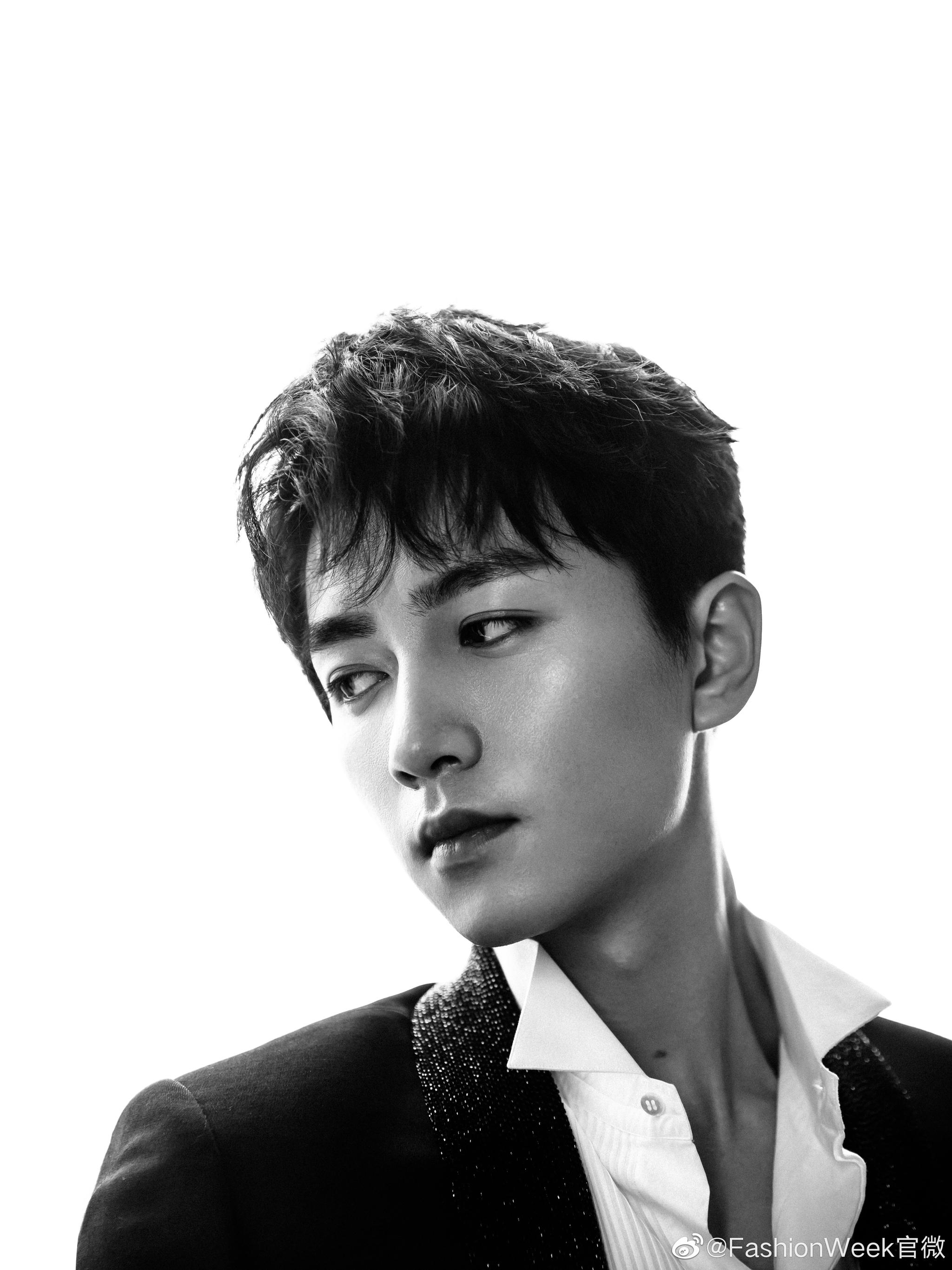 恭喜@陈晓 凭借《如影随心》获得 最受欢迎男演员奖