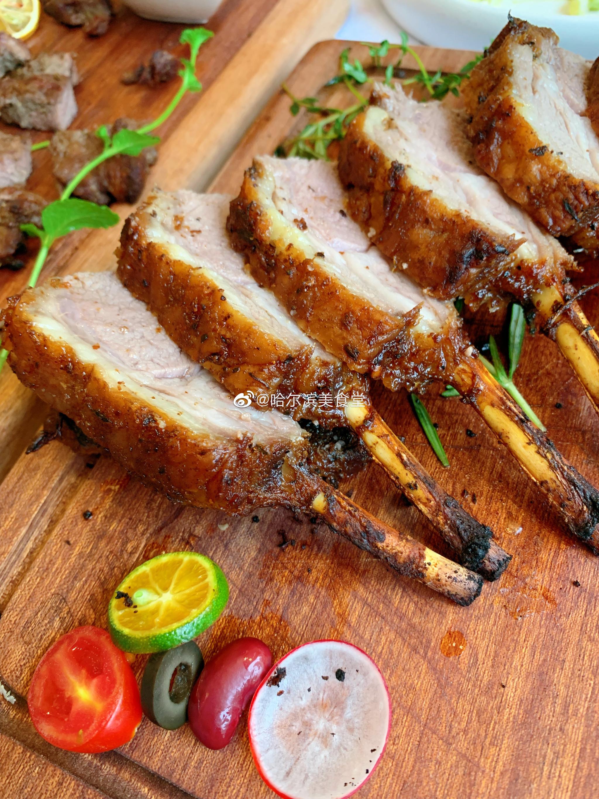 祖娅西餐厅新派俄餐颠覆传统宝蓝色和纯白色装修风格约会圣