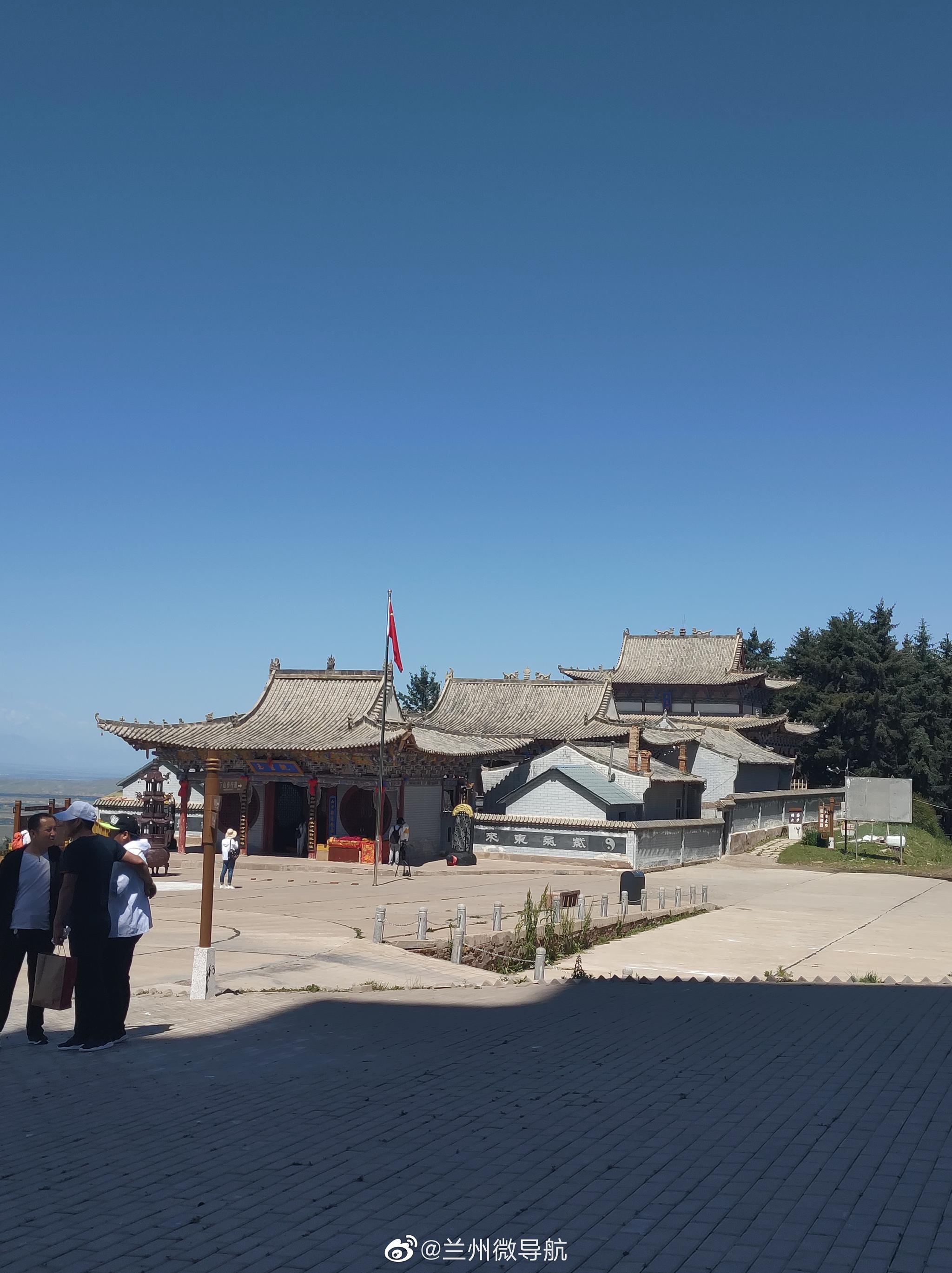 焉支山也叫做胭脂山位于山丹县城东南45公里处