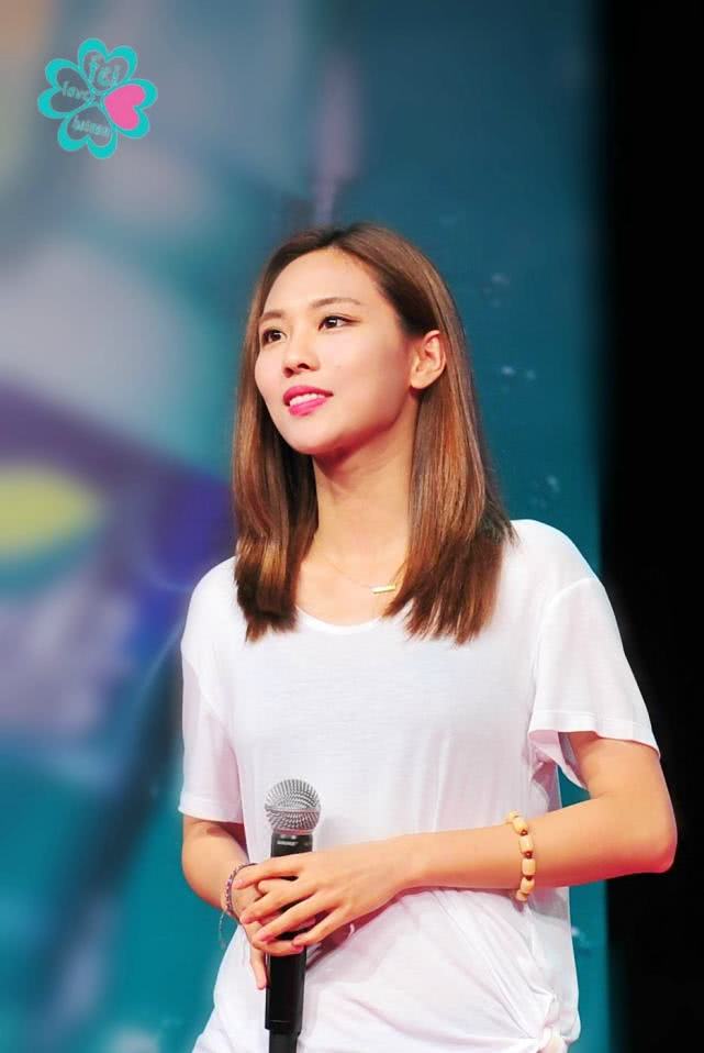 《以团之名》高开低走失误频出,学员不给力导师却先红了一位