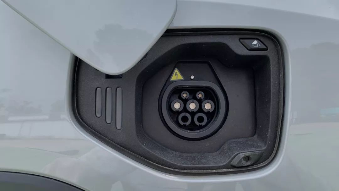 首批试驾蔚来 es6,一台适合家用的快车