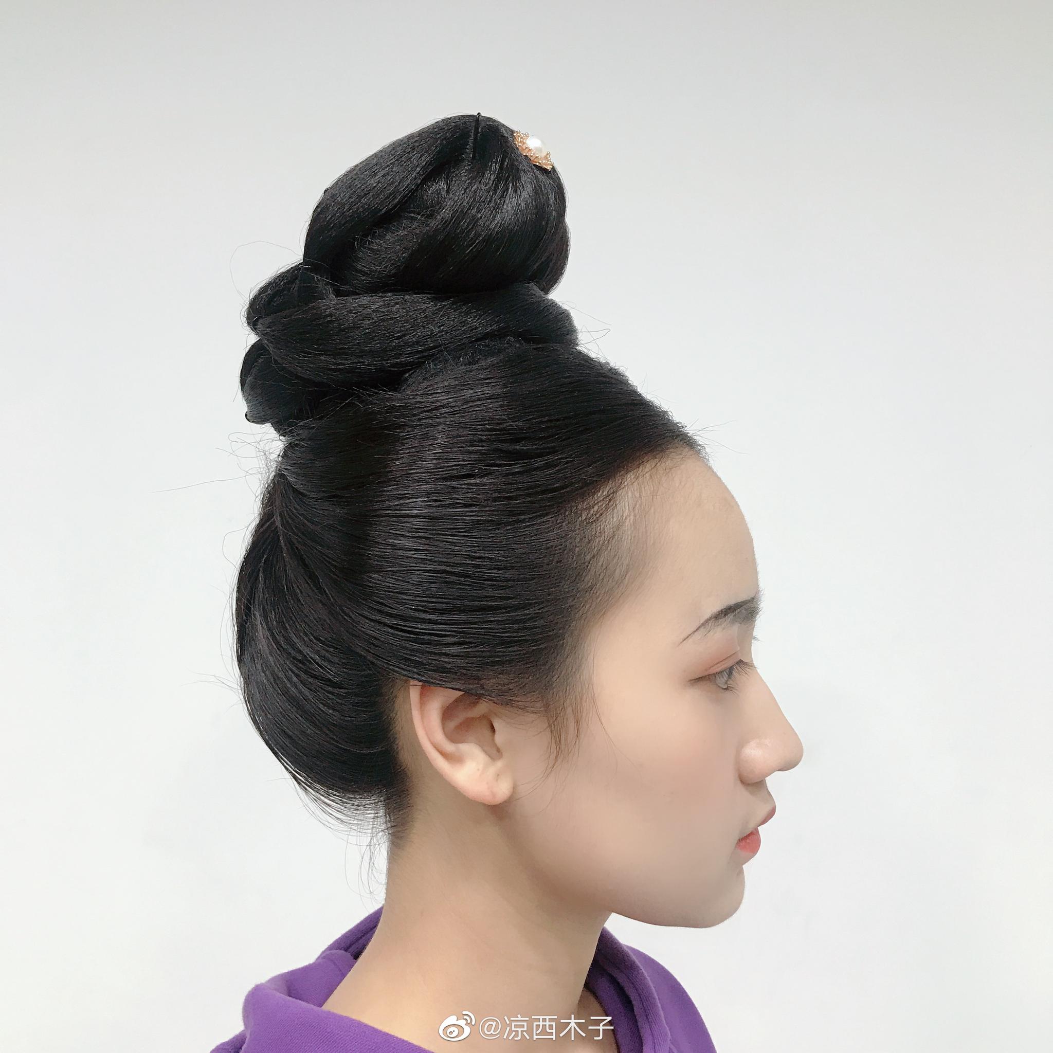 汉服妆造处女作传说中的朝天髻/最后三张是来搞笑的