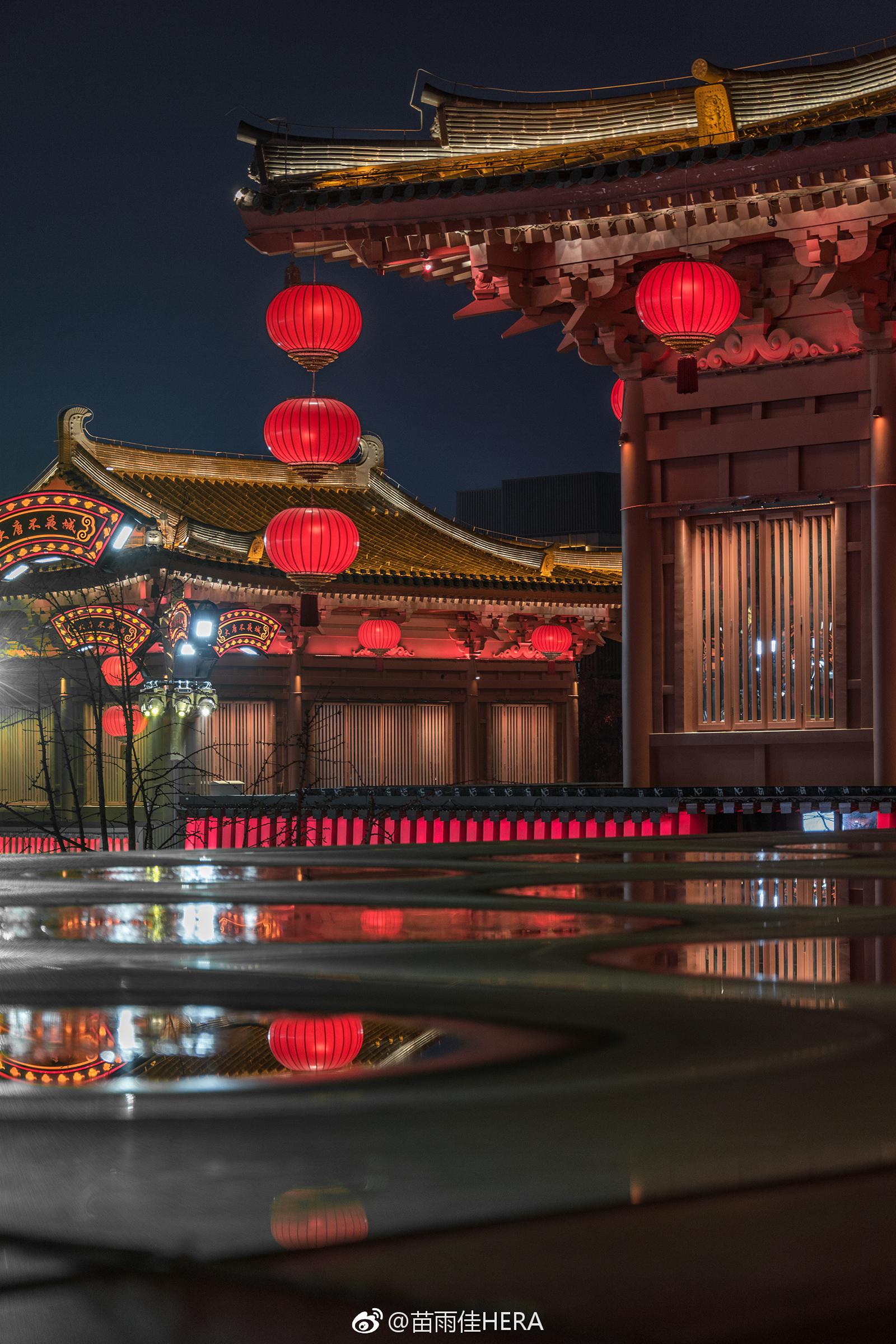 "白天看景,晚上赏灯"|大唐不夜城|花灯|时光隧道_新浪新闻