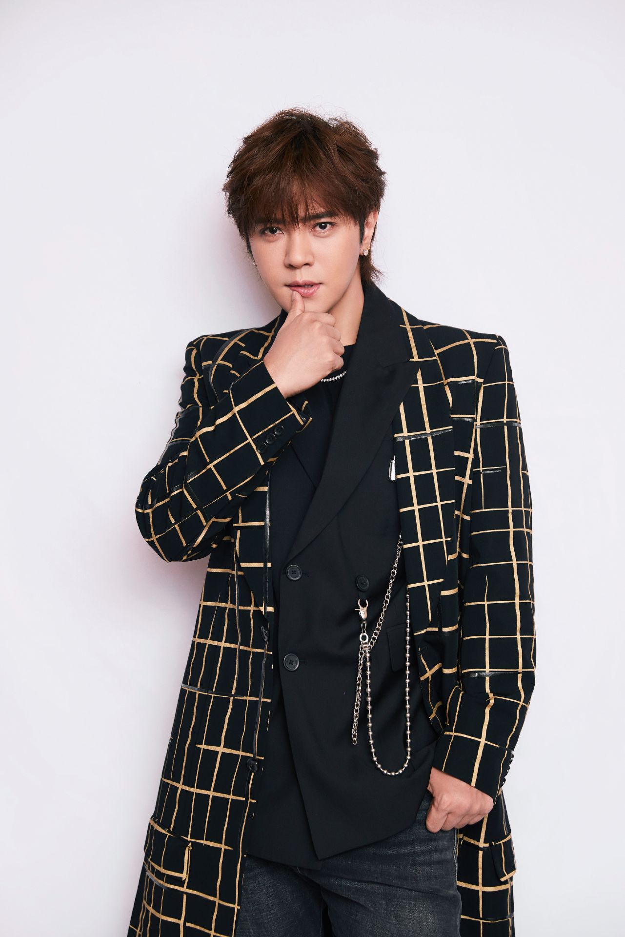 罗志祥是掐指点变帅?穿搭上越看越有颜值,太赞了