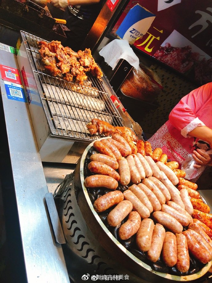 美食达人@看长春 分享:桂林路美食 吃货一条街