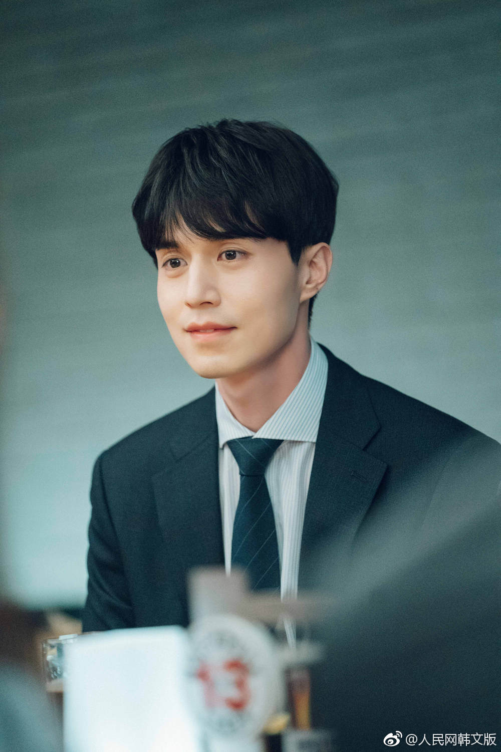 韩国经纪公司king kong entertainment公开了旗下演员李栋旭在电视剧