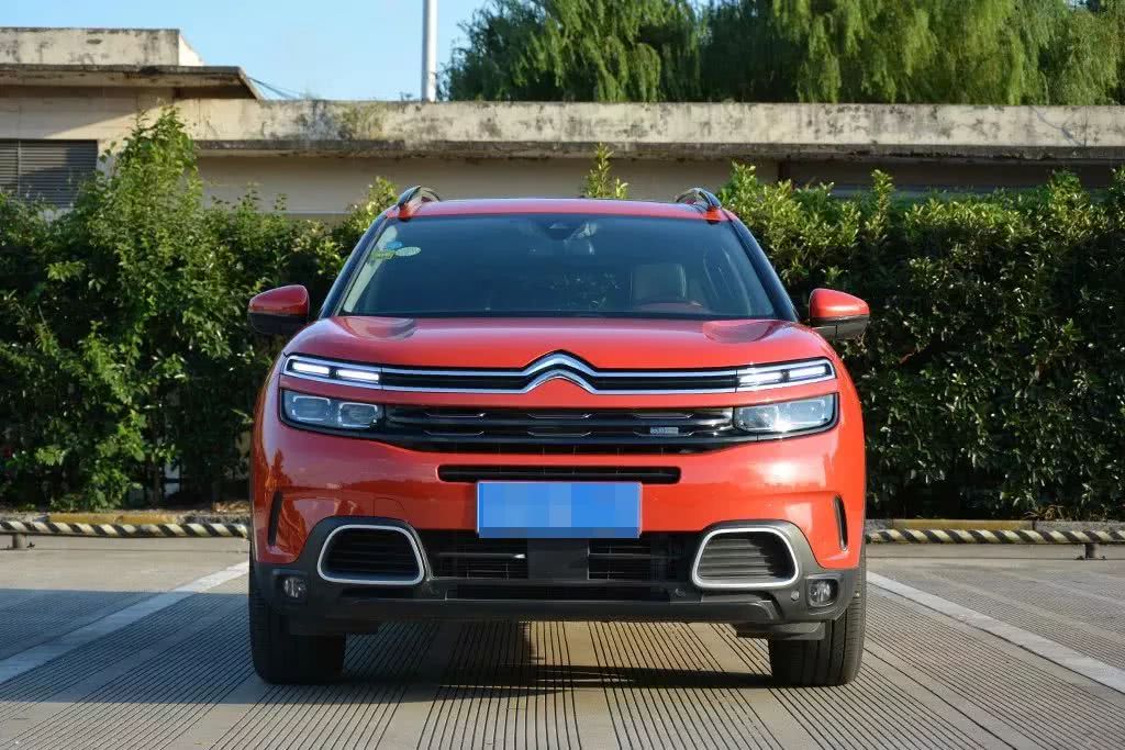 肯定需要车,而此次的杭州之行,就需要麻烦眼前的这台东风雪铁龙天逸了