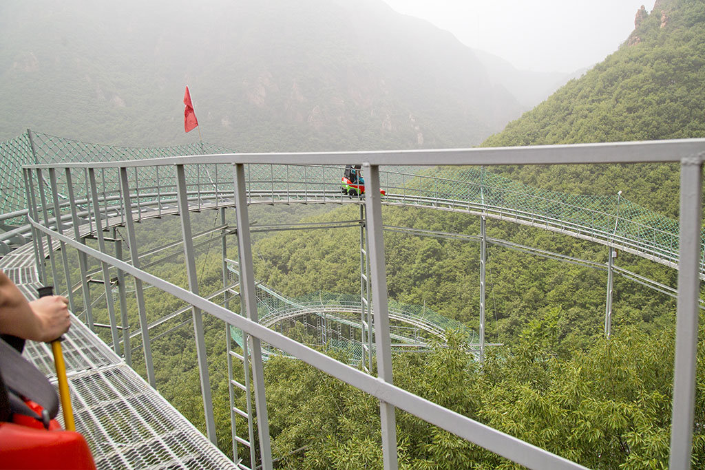 我在伏羲山挑战自我,玩了一把速度与激情同时上演的