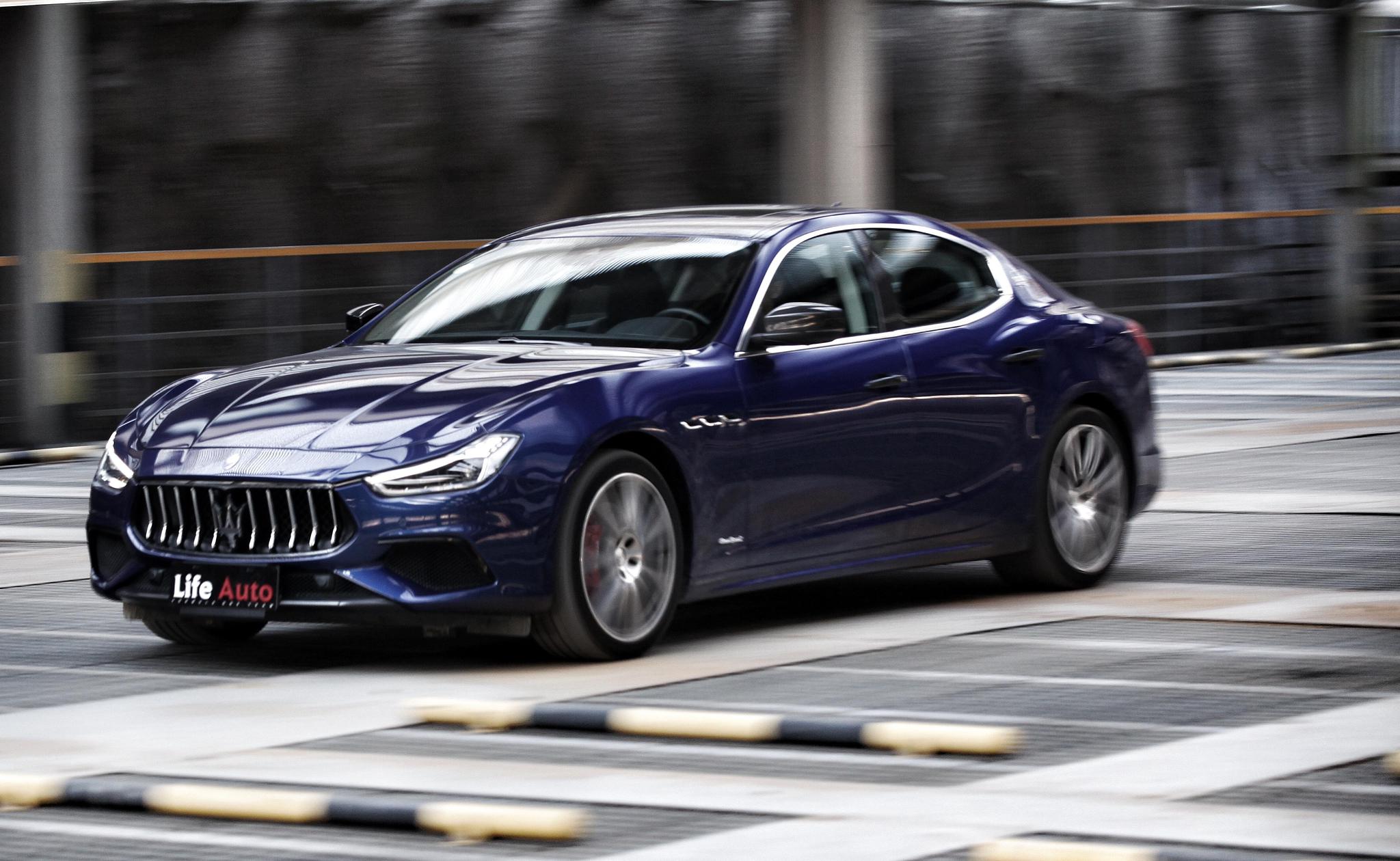 这就是玛莎拉蒂ghibli(配置|询价)sq4,一个集凶悍性能