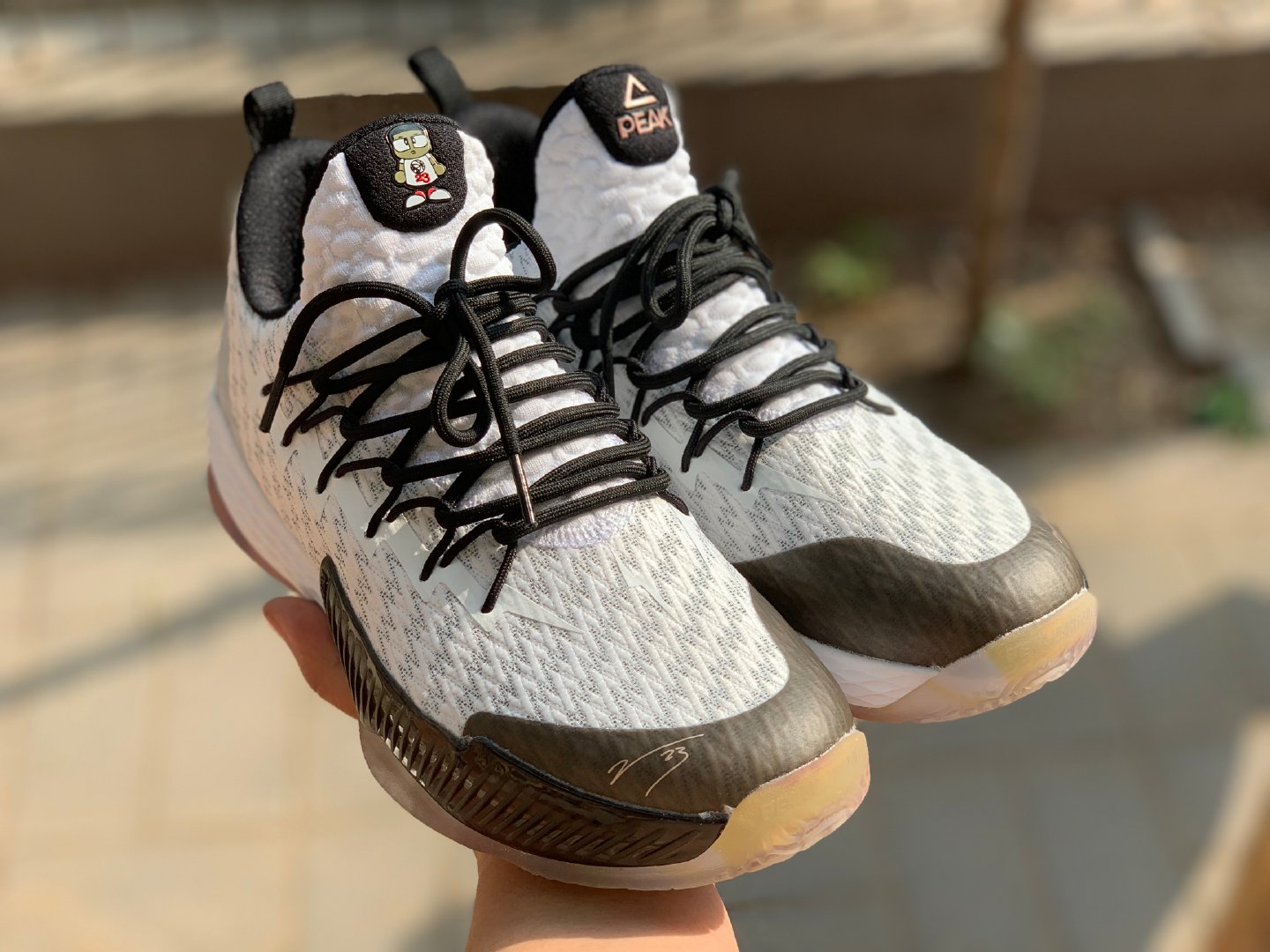 匹克篮球闪电2019热血燃战路威特别版已经发售来抱个大腿呗