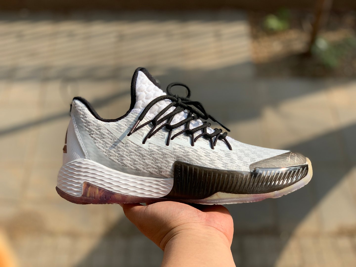 匹克篮球闪电2019热血燃战路威特别版已经发售来抱个大腿呗