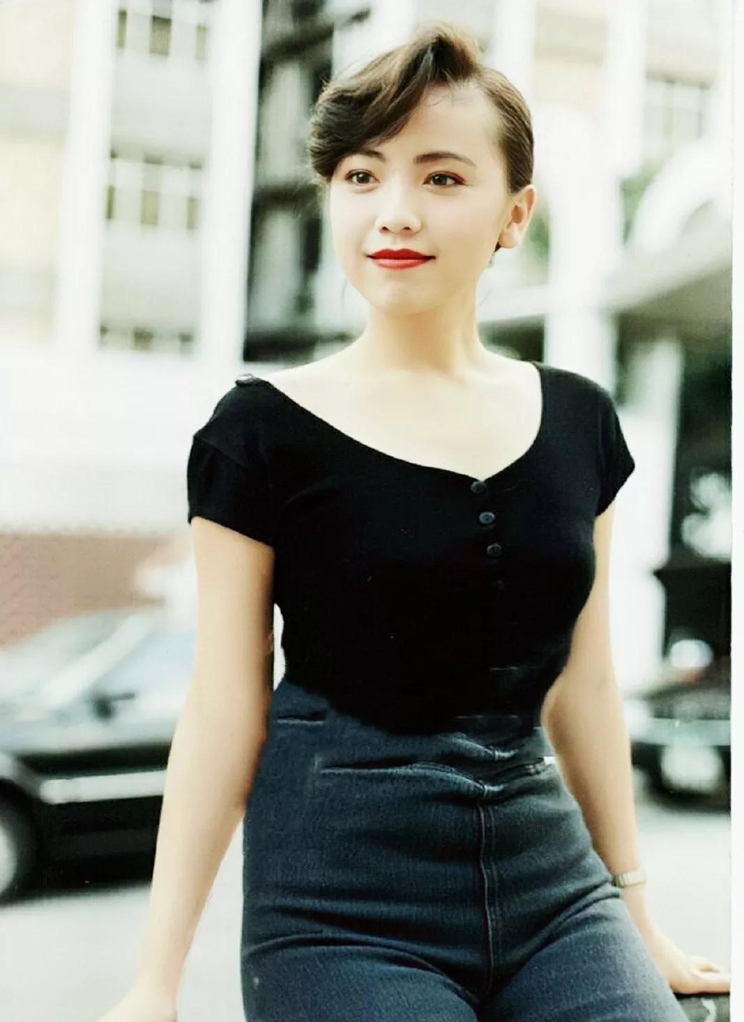 小翁美玲邓萃雯被父母抛弃两度翻红两次因戏生情