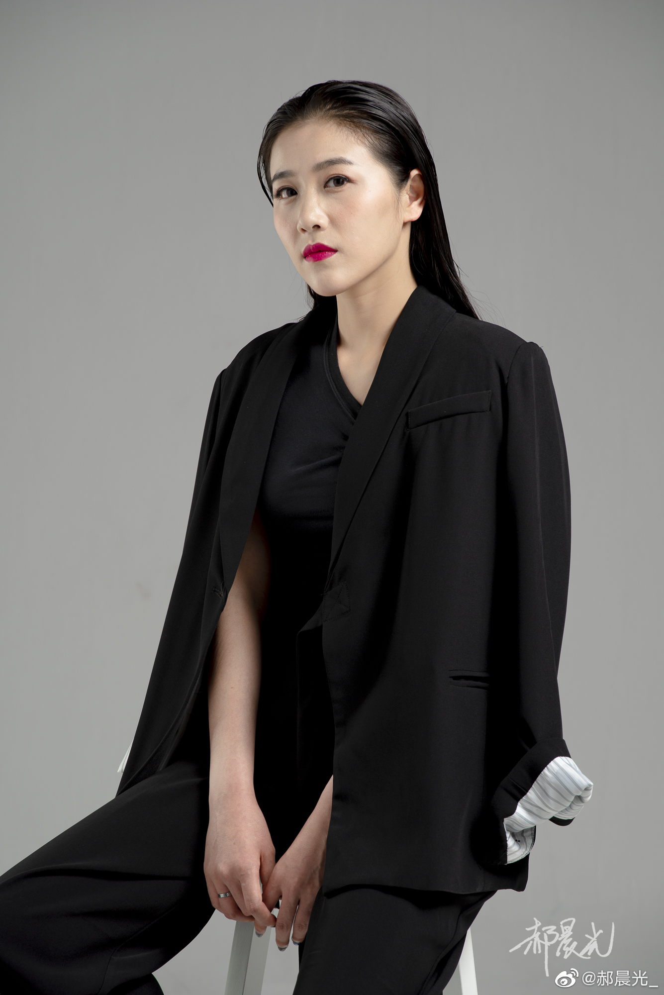 如同这些原片一样,见证青年演员刘婷婷的2019秋冬的蜕变!