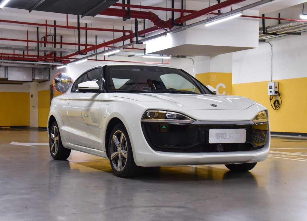 10万块的电动双门轿跑来袭!百米加速6.9s,充电一次能跑360km