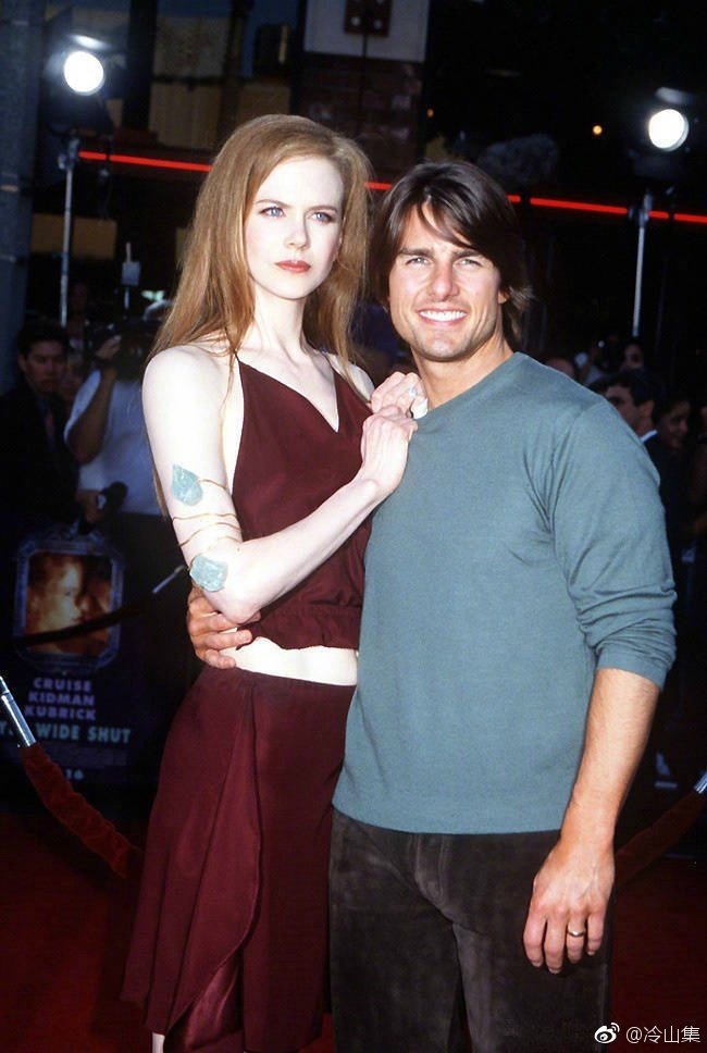1999年nicolekidman与tomcruise亮相洛杉矶红毯