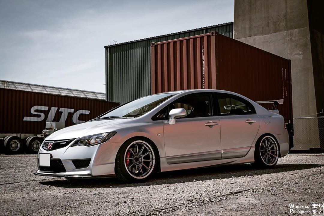 搜索                                              银色本田思域