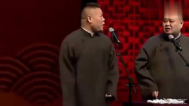 岳云鹏说相声,结果于谦一搭话全场爆笑,岳云鹏