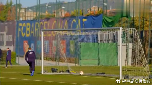 像巴萨U9中场核心4号这样的球员,半场内防守