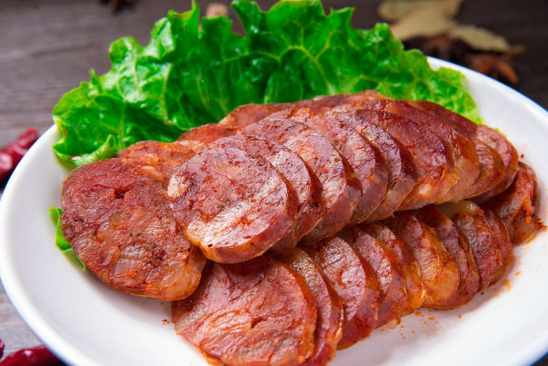 58岁川菜大厨,教您正宗川式腊肠的做法和6大诀窍,学会就能开店