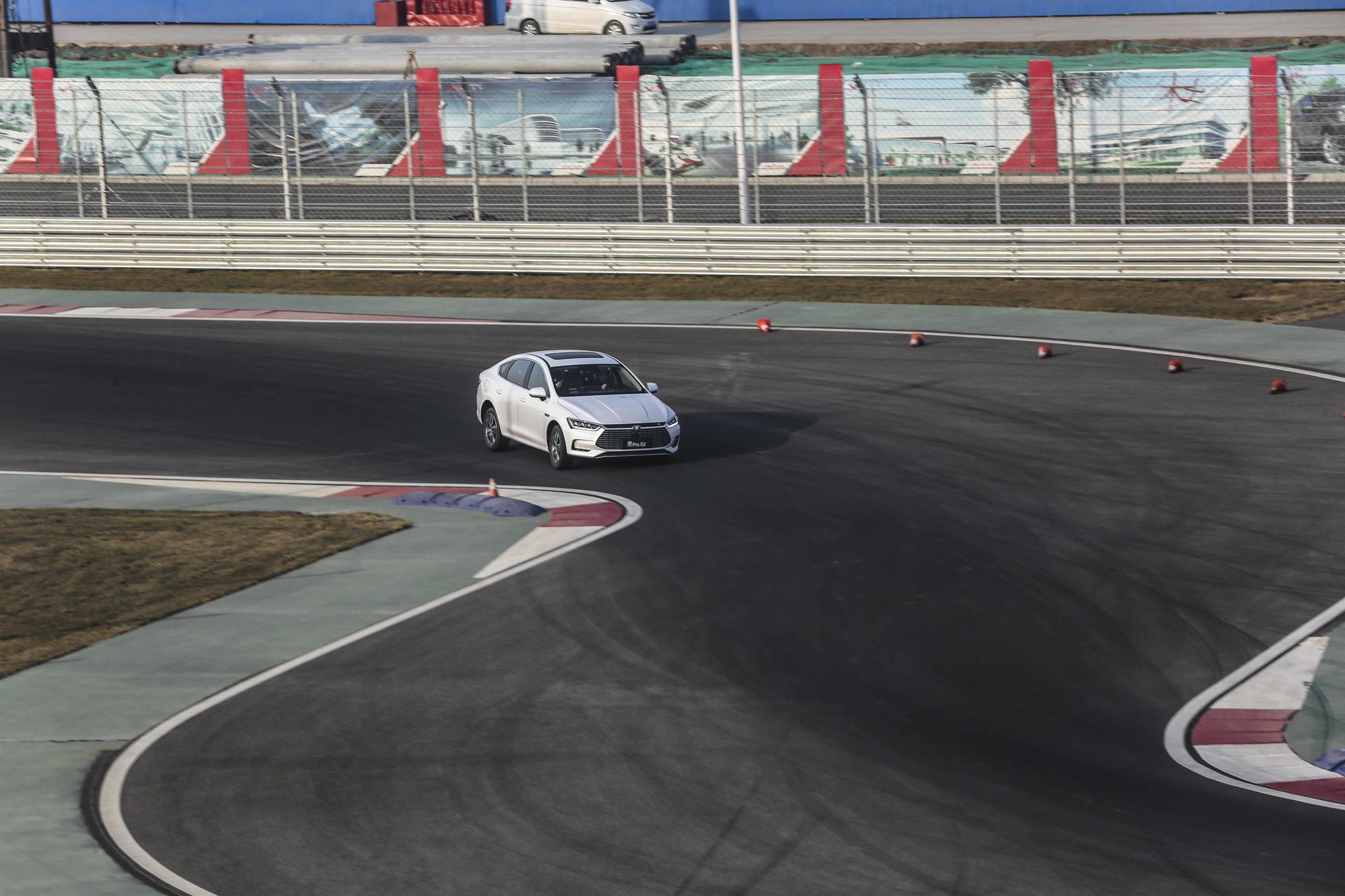 左转菜场,右转赛道,体验比亚迪秦pro ev500