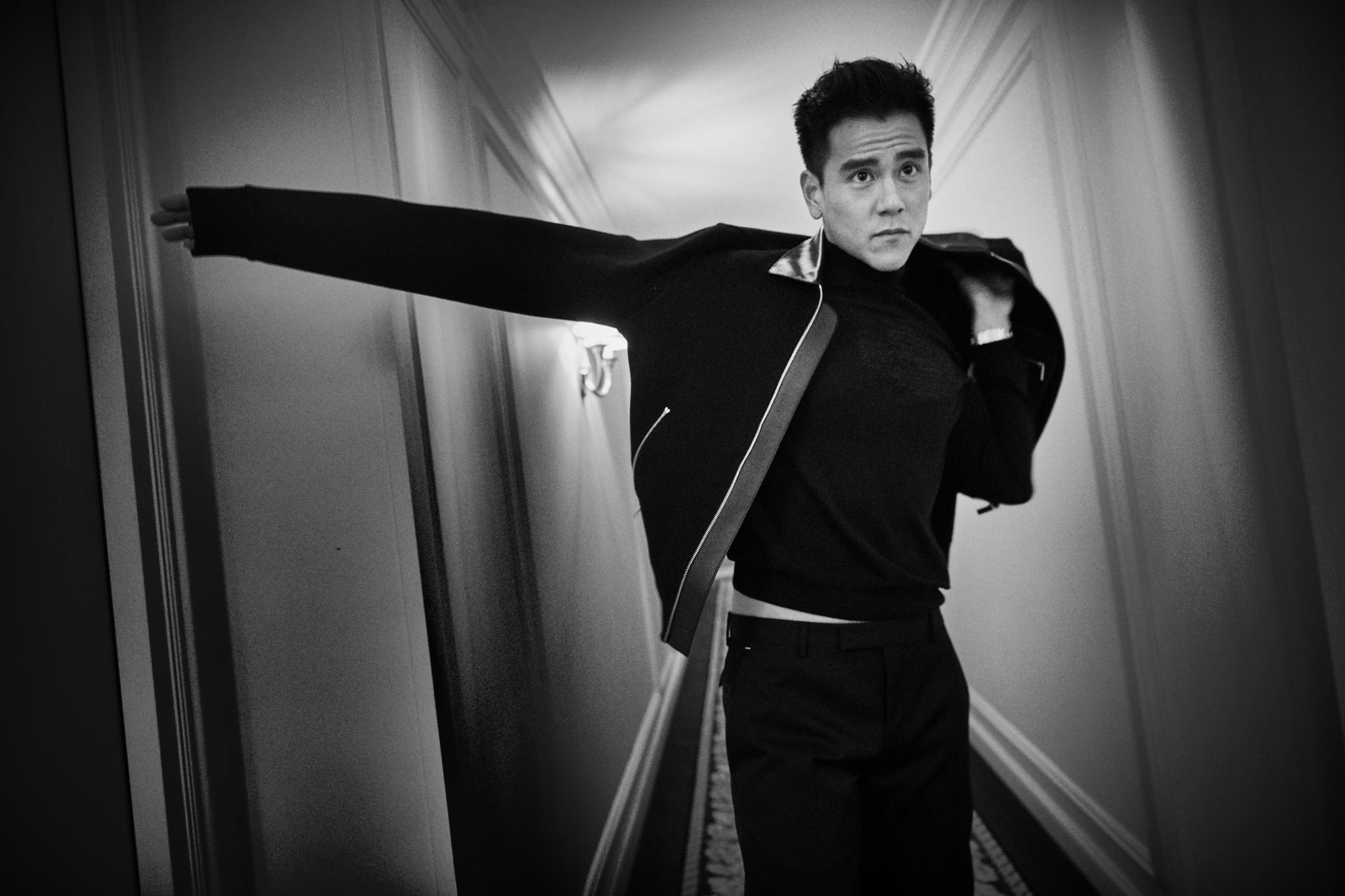 听说昨天绅士浪漫的@berluti man@彭于晏 看不够?今天小室放大招