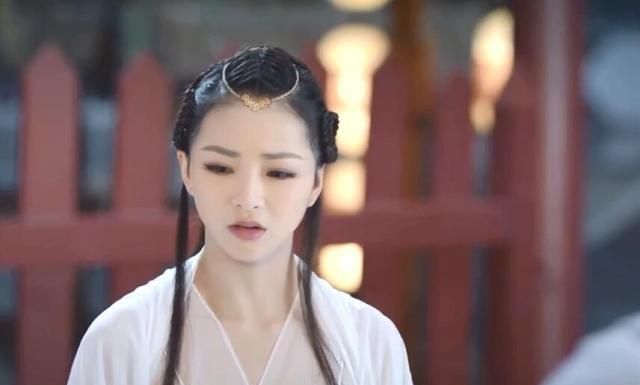 《灵剑山》王陆女装上线抓何长老遭网友吐槽