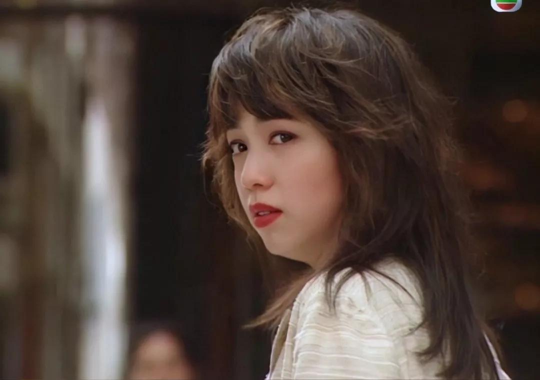 小翁美玲邓萃雯被父母抛弃两度翻红两次因戏生情