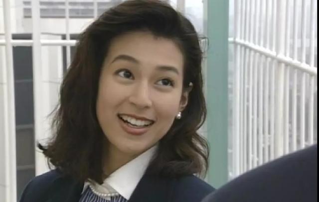 唐探3惊现东京爱情故事莉香铃木保奈美这些年都去哪了