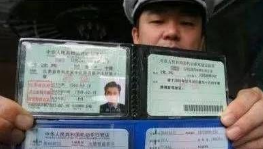 外地车怎么年审_车辆年审图片_汽车年审图片_车辆年审代办广告语