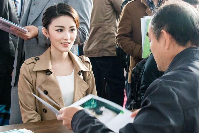如何把握和同事的距离和分寸感,牢记两个原则,说话不犯二