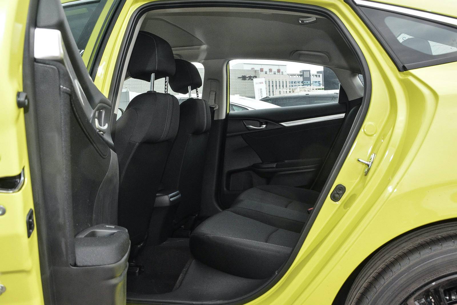 详解思域三大件,坐过才知空间大,舒适胜于操控,菲斯塔还差得远