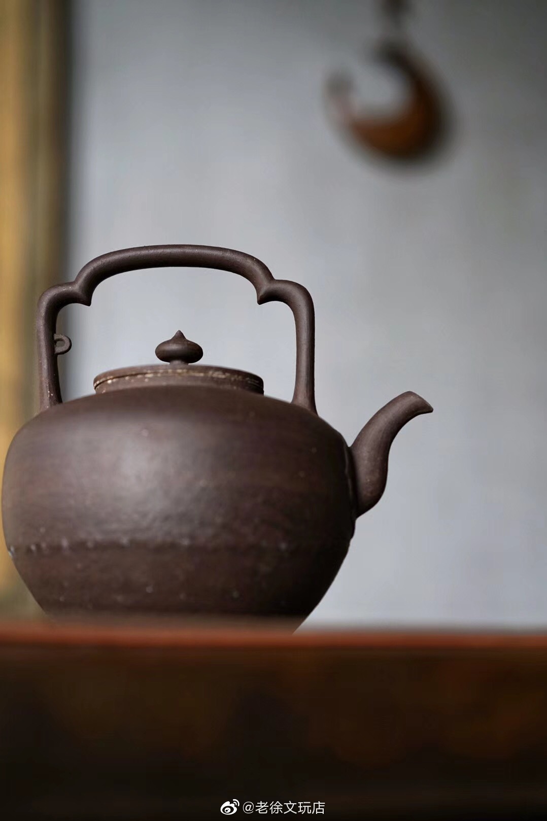 吴经提梁壶__财经头条