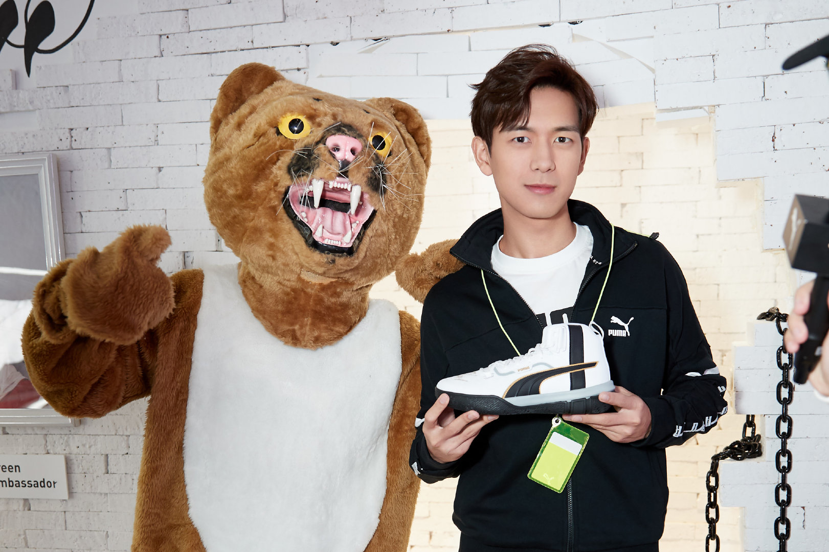 puma彪马 代言人@李现ing 空降puma booth