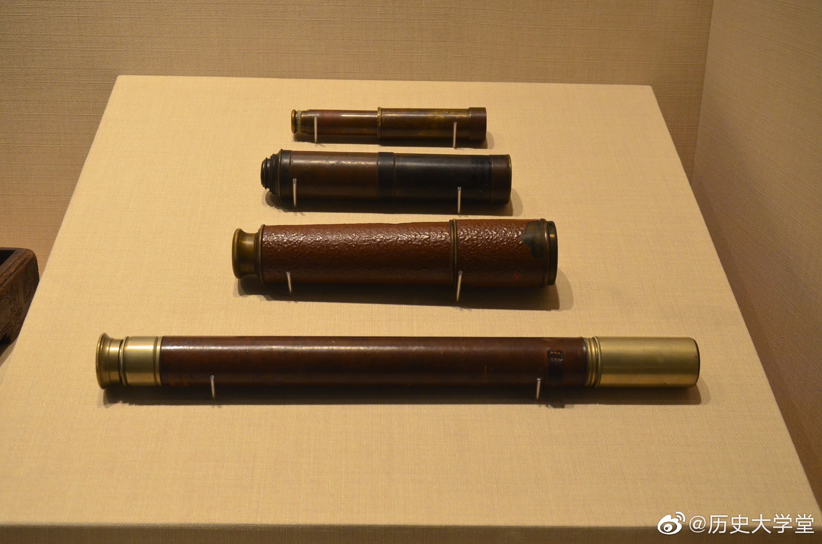 单筒望远镜排行榜_冯骥才新作《单筒望远镜》获评花地文学榜"年度长篇