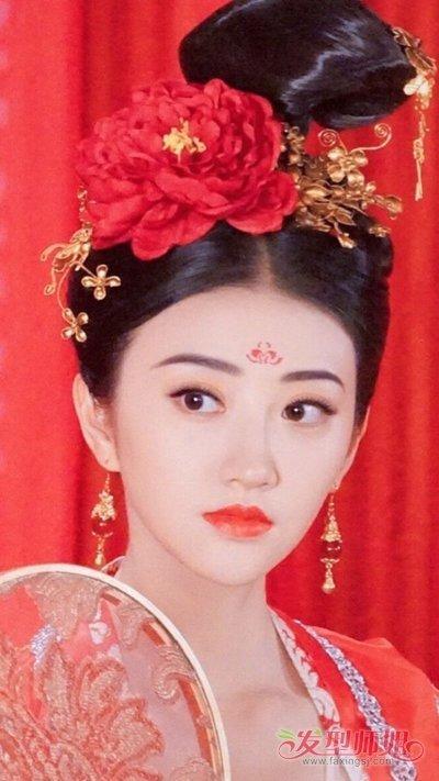 中国古代女子头上的艺术,真是技术高超到令人发指!|堕马髻|发式|发型_新浪新闻