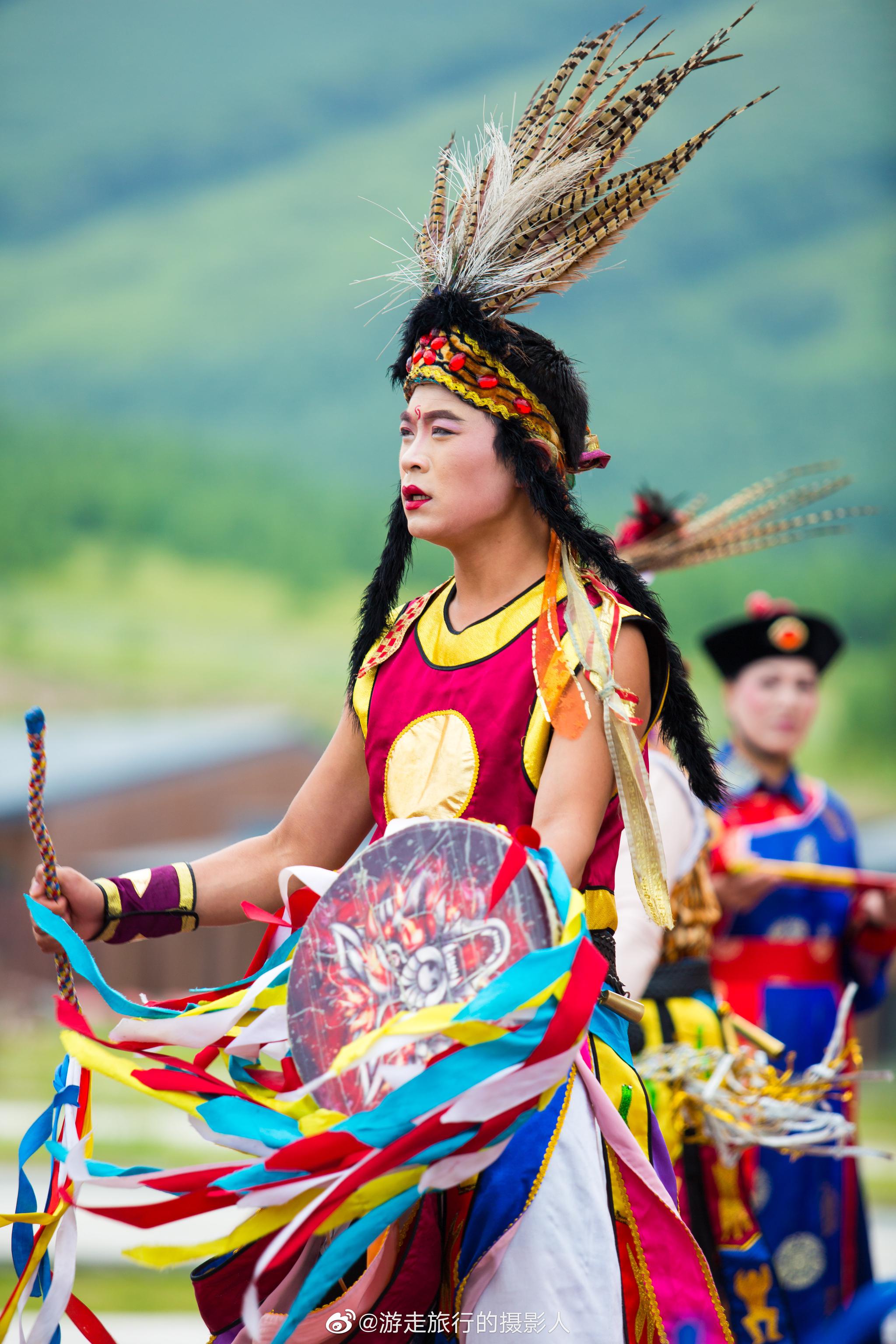 承德坝上七彩森林景区的满族非遗表演格格下嫁