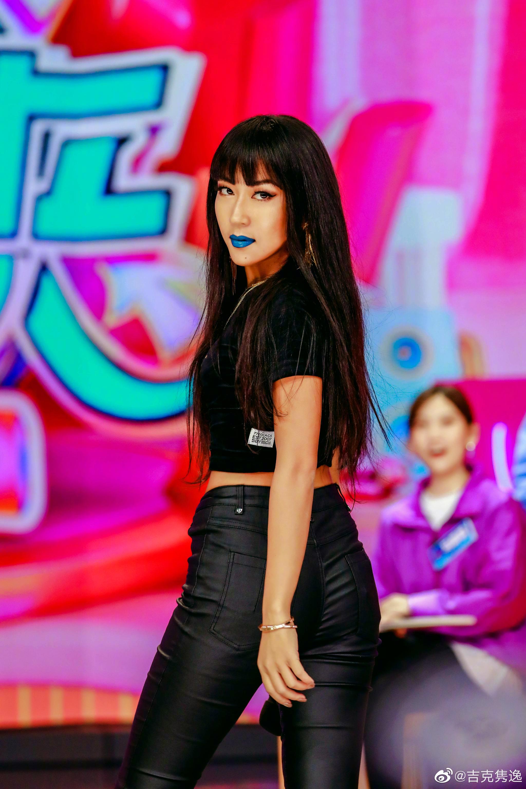 湖南卫视@快乐大本营 看?摆平一切色号?  0