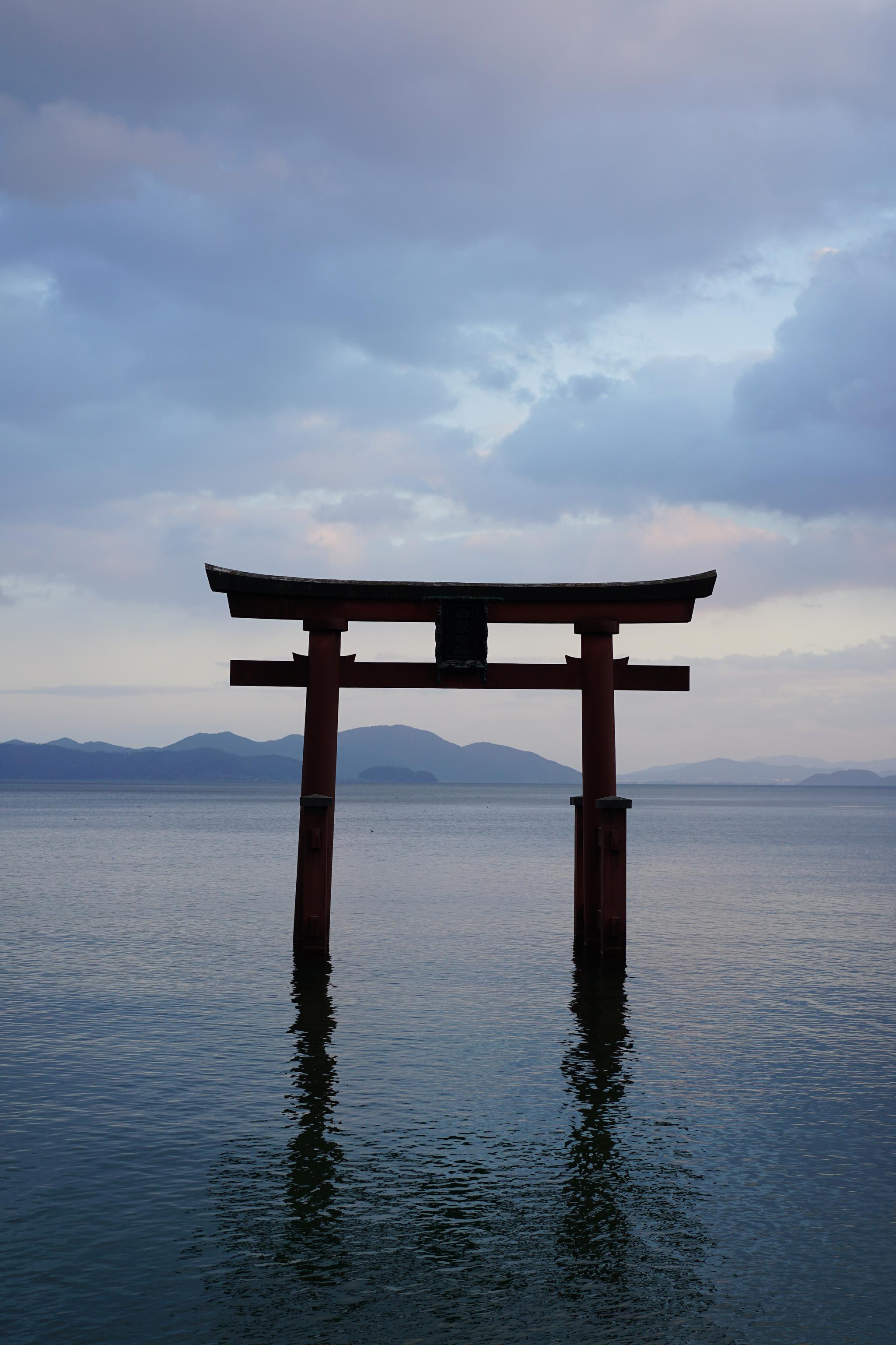 琵琶湖上的白须神社7515,在这里等待夜幕._高清图集_新浪网